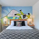 Kenton Hotel