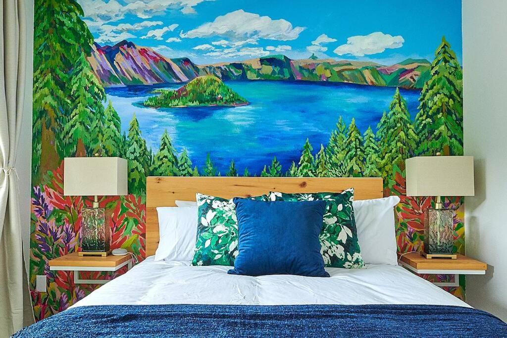 Kenton Hotel 2*